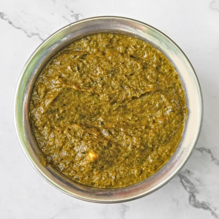 Savory Saag Delights: A Vegetarian Indian Favorite